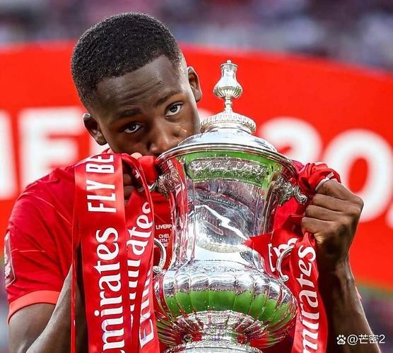 弗洛伦蒂诺表示将补强阵容 和安帅就引援达一致 弗洛伦蒂诺表示将补强阵容 和安帅就引援达一致